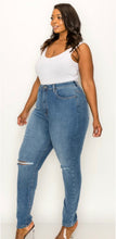 Load image into Gallery viewer, Plus Size High Rise Soft Denim Jeans