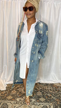 Load image into Gallery viewer, Med Wash Distressed Button Up Denim Long Jacket